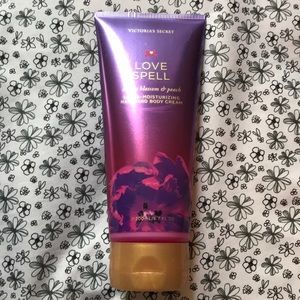 Love Spell Victoria’s Secret scented body lotion